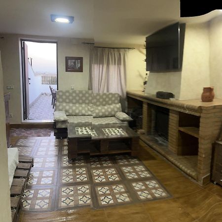 Estudio Las Palmillas La Puebla del Rio Luaran gambar