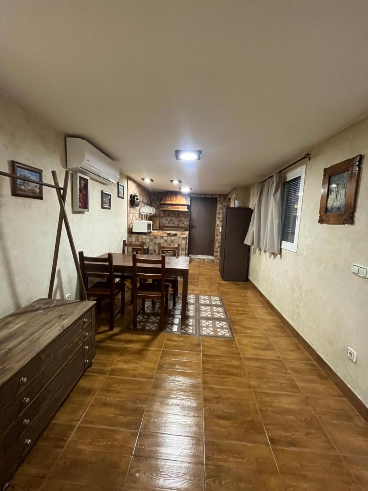 Estudio Las Palmillas La Puebla del Rio Luaran gambar